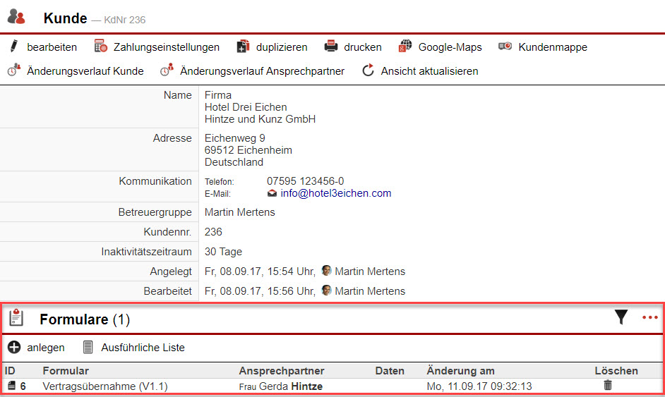 Screenshot Stammdatenansicht mit eigenem Anzeigebereich für in der Kartei angelegte Formulare