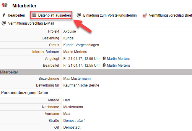 Screenshot eines beim Kunden angelegten Objekts mit Markierung des Prozess-Buttons "Datenblatt ausgeben" in seiner Menüleiste